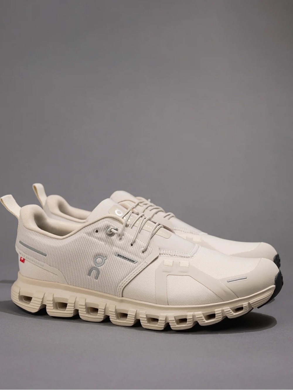 On Running Cloud 6 Waterproof Women’s Running Shoes - Pearl Cream
